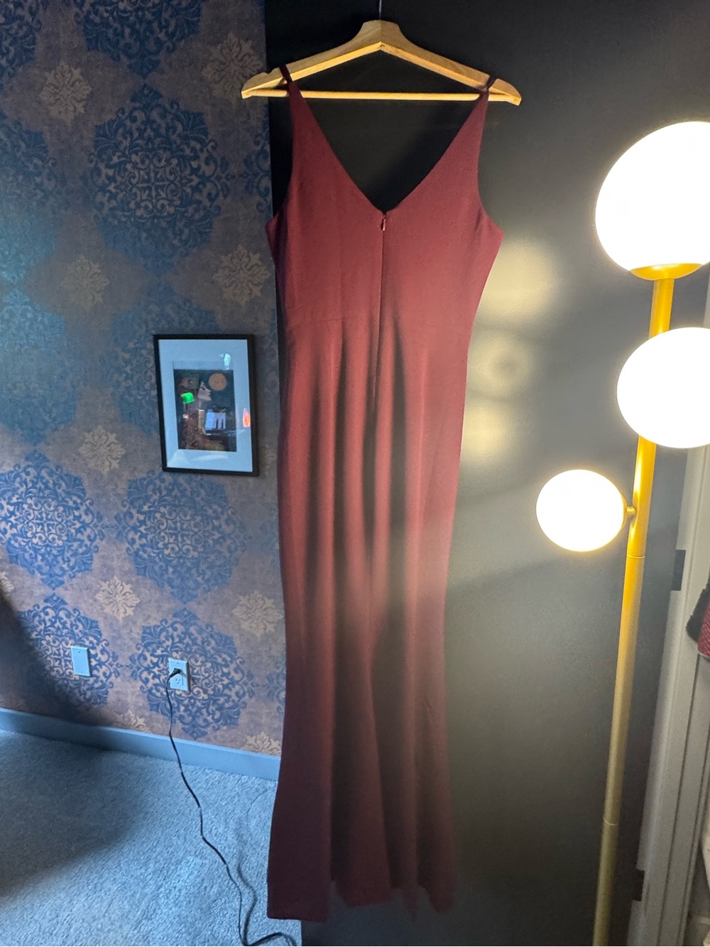 Dress The Population Elegant Burgundy V-Neck Slit Evening Dress 💋🌹 - Picture 13 of 16